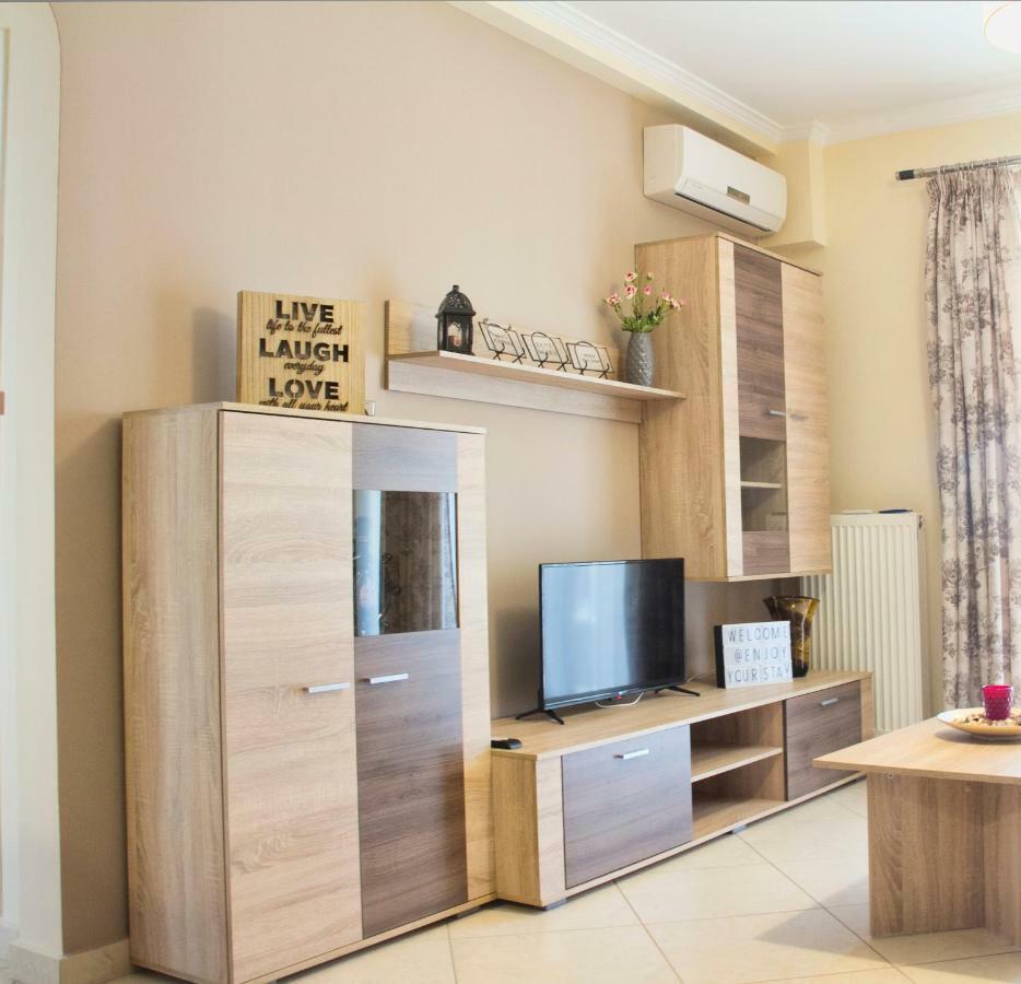 Charming Apartment Near Athens Center And The Sea Buitenkant foto