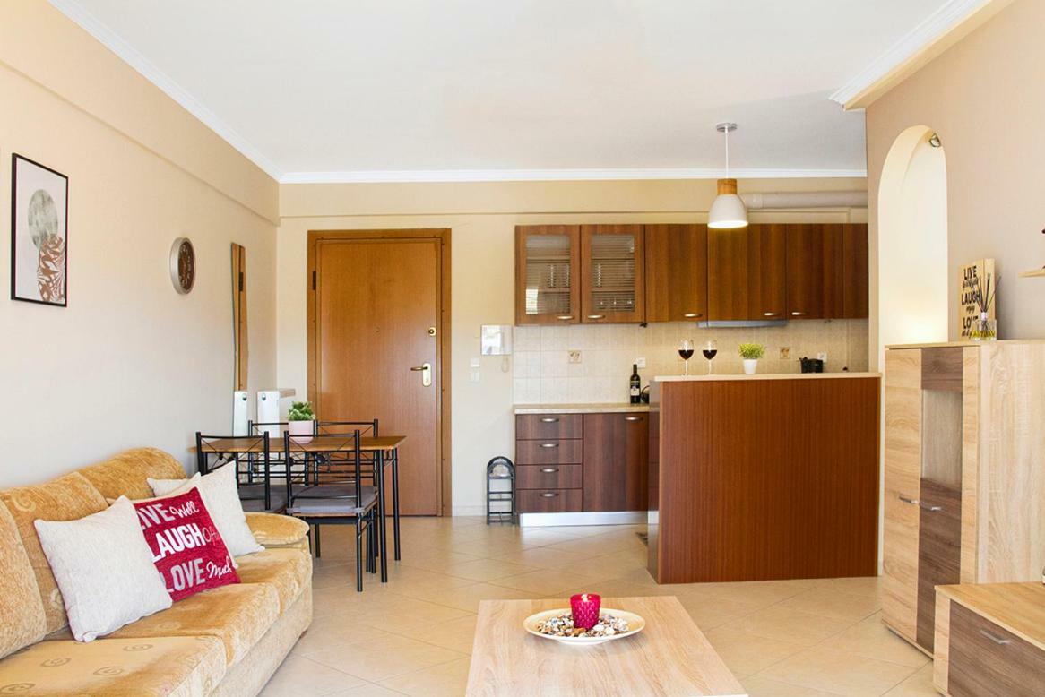 Charming Apartment Near Athens Center And The Sea Buitenkant foto
