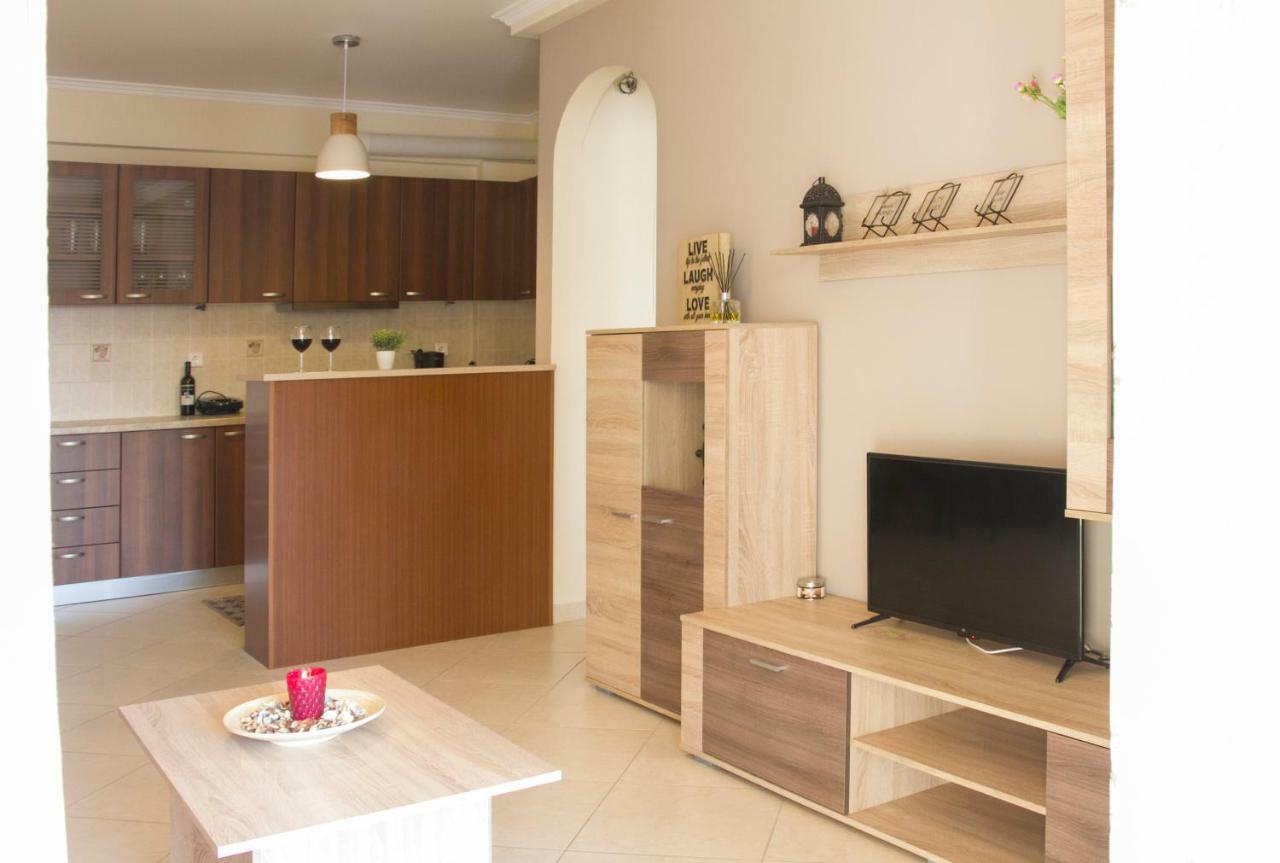 Charming Apartment Near Athens Center And The Sea Buitenkant foto